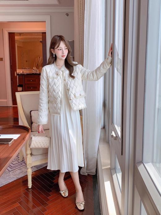 张心子【曼城之约】秋冬厚实弹力修身显瘦针织连衣裙 U2410075 商品图7