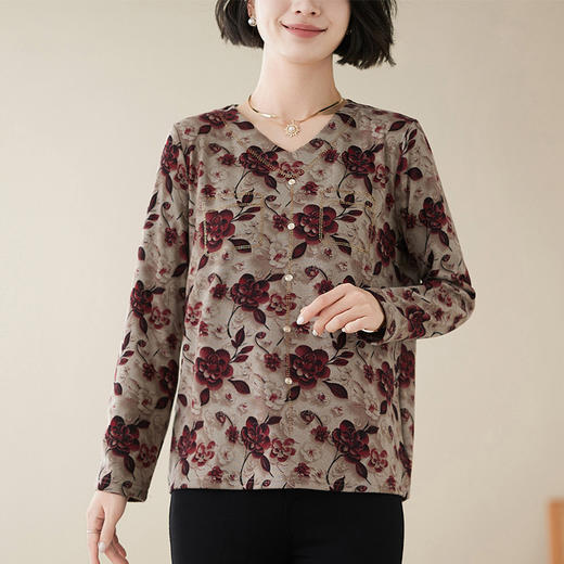 GYH  2801鸡心V领长袖弹力上衣宽松显瘦打底衫 商品图2