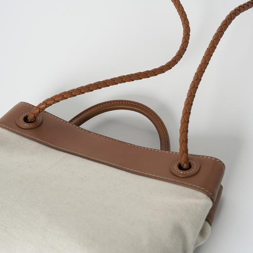 ROMI STUDIO“松弛至上”头层牛皮拼帆布拼色单肩手提包RW24LP30770 商品图3