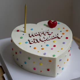 心形纪念日蛋糕