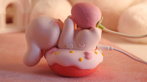 超萌的梦中情兔带着她的小草莓和胡萝卜来给你送快乐啦→_→