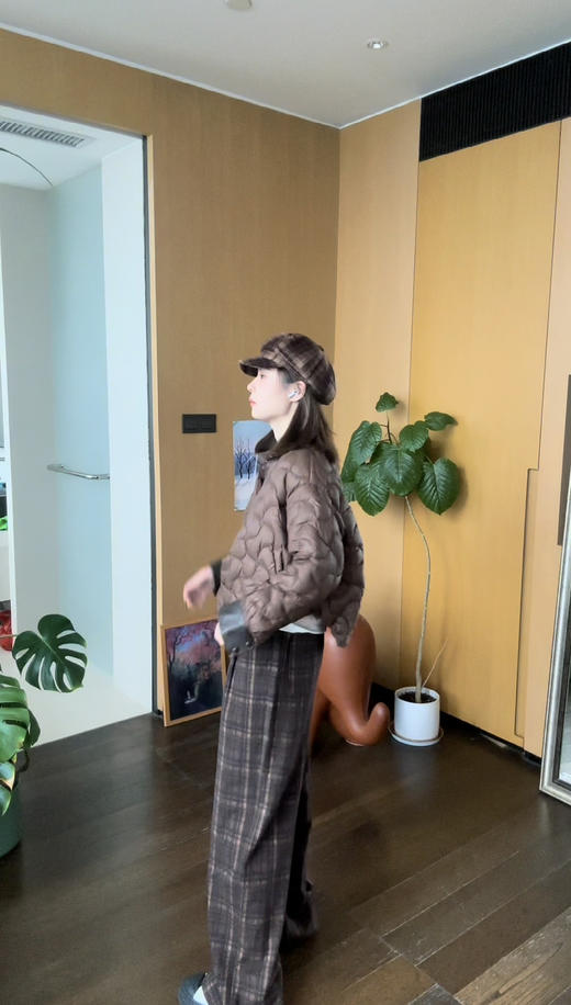 【必入单品】噢蜜ooomeooo超轻设计款羽绒服 商品图1