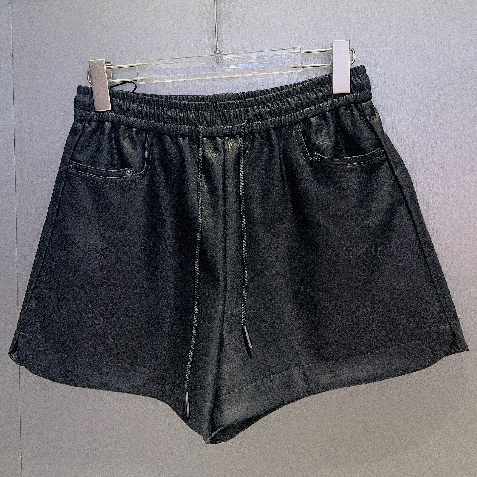 N橡筋腰头基础皮短裤41025（黑） 冬季 144030150321