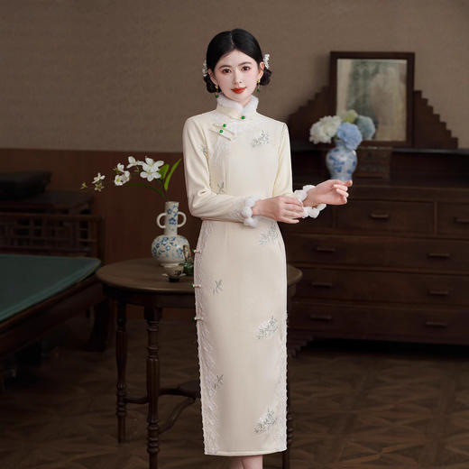 花边毛领，绣花旗袍LJX-087 商品图0