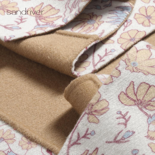 西藏羊绒双面呢“吉祥狮”印花斗篷SJF96W368N 商品图2