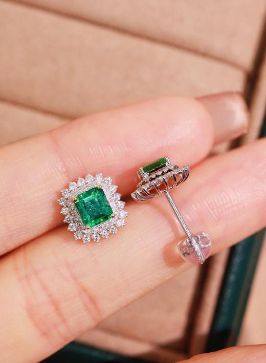 1.46克拉祖母绿耳钉 商品图2