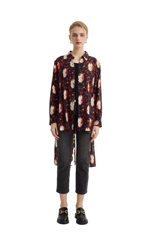 VIVIAN LIU D2433005新款小翻领后摆开叉前摆不对称长款印花衬衫 商品图5