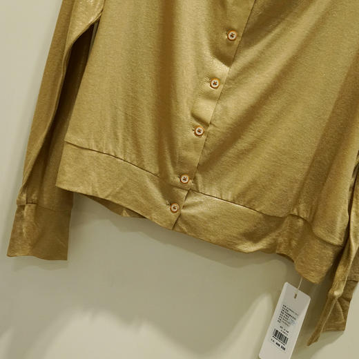 VIVIAN LIU薇薇安刘R2447313初秋女装新款V领单排扣长袖针织衫 商品图3