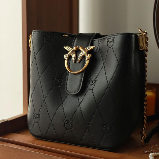 PINKO女士包袋菱格纹方链时尚皮革飞鸟燕子包水桶包1P22L3 Y81J  【G】 商品图0