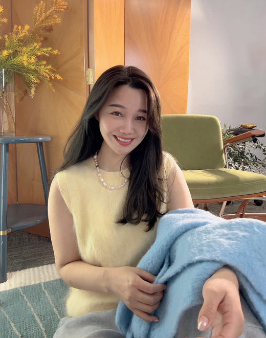 年终特惠 不退不换！！！拉毛纯山羊琎口拉绒工艺背心 商品图6