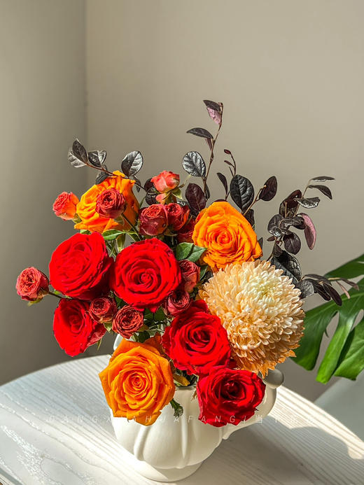 【始于心动】红玫瑰4支+橙色牡丹菊1支+巧克力泡泡多头玫瑰2支+橙色玫瑰2支+红继木5小支 商品图5