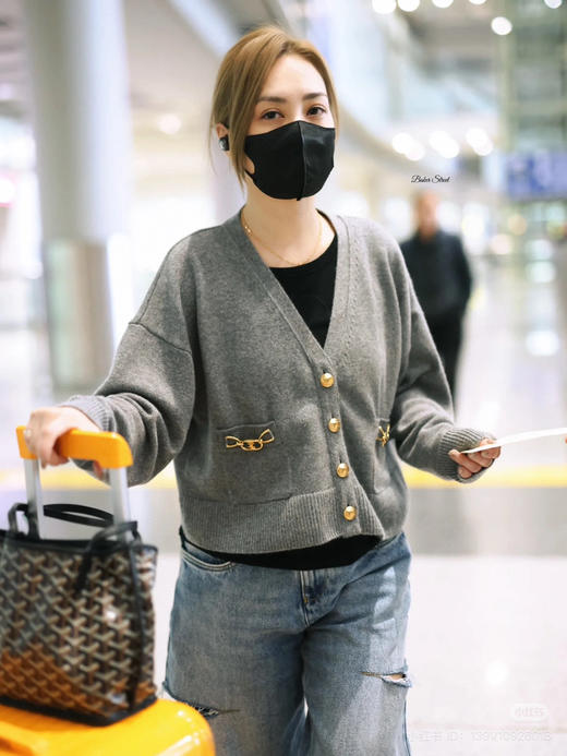 114-1独家圆正 阿娇同款 ce凯旋门金扣 客供山羊绒 重磅针织开衫 商品图6