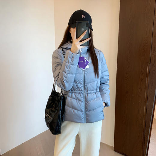 可休闲可气质 ！90%白鸭绒蓬松三防可收腰可拆卸连帽羽绒服！ 商品图1