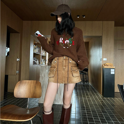 【顺丰包邮】04235 洛诗琳设计感亲肤不撞款套头刺绣字母毛衫518 商品图1