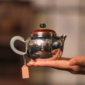 葫芦刻绘银壶 约140g左右