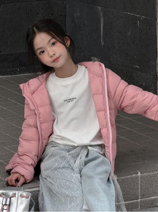 💥【品牌直发】小牛麦萌儿童轻薄款羽绒服A1007❗️ 📣三倍保暖😍好暖好蓬👍轻到飞起🍃真正的穿1顶3🔥 💜轻防水、防风、防污、轻薄  商品图2