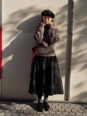 步履不停/4D13240C/复古学院风短款大翻领针织开衫毛衣外套