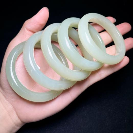 和田玉手镯 商品图0