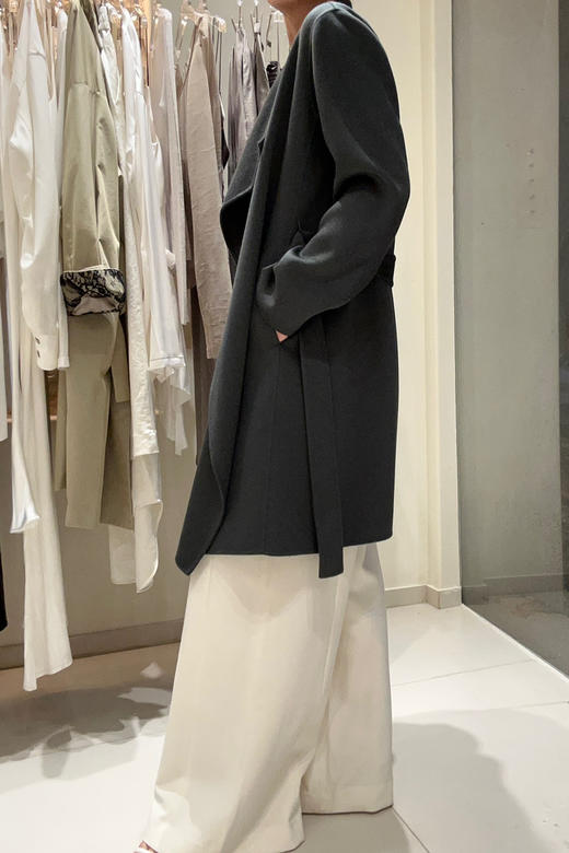Puree｜#0518 纯羊绒不对称设计大衣 [米 / 褐 / 藏青 / 酒红] 商品图9
