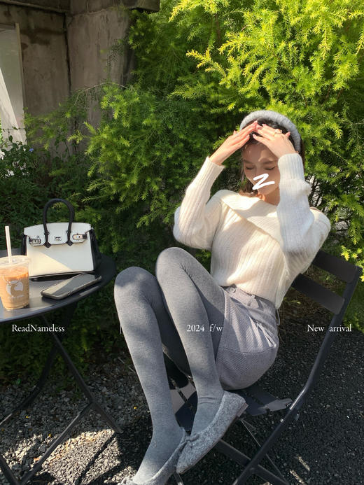 Read Nameless /白色羊毛马海毛露肩毛衣+灰色磨毛A摆半裙 2024/11/7 商品图6