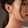 Manreya “树叶”珍珠耳钉 商品缩略图1