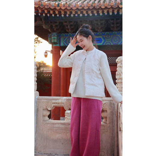 【抖音专属】若芙•新中式羽绒马甲（24803089-银玉） 商品图2