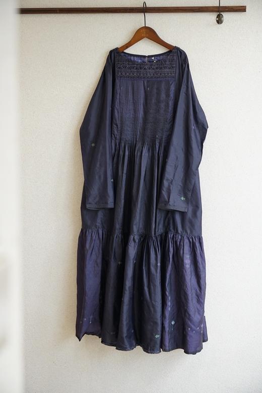 MAKU textiles｜真丝褶皱刺绣连衣裙 商品图1