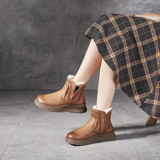 【冬装新品】2024真皮女棉靴冬季新款圆头加厚保暖纯羊毛复古手工女靴！ 商品图1