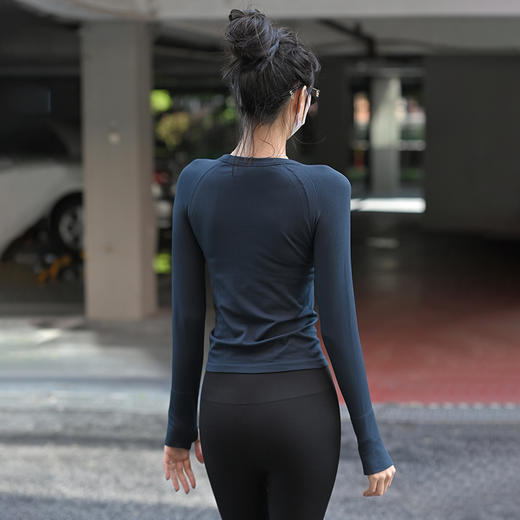 Beemen新款运动长袖  无缝一体织  质感纹理 修身显瘦  瑜伽健身上衣 亲肤透气 不紧勒 商品图1