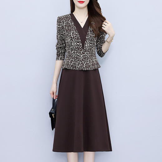 雀说新款时尚洋气V领拼接假两件减龄显瘦中长裙AL7575 商品图0