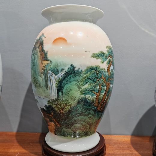 新彩旭日东升赏瓶 商品图0