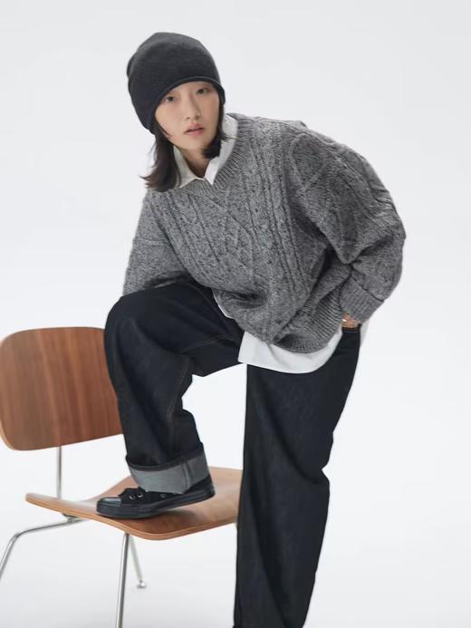 步履不停/4C13220C/复古麻花圆领杂灰色套头毛衣针织衫 商品图3