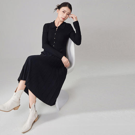 【hr】全新升级【铂金会员441/天猫599/差价158】(15533) 洛诗琳针织翻领百褶连衣裙女秋冬新款收腰显瘦中长款A字裙 商品图2