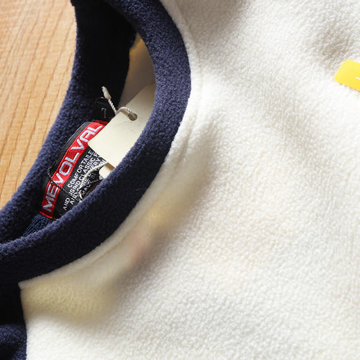 出口单！恒温科技面料!2024男女情侣撞色插肩袖摇粒绒加厚保暖圆领卫衣！（衣服上的彩色标是尺码标，可以撕下来） 商品图2