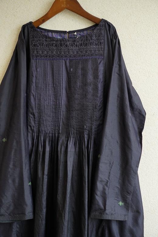 MAKU textiles｜真丝褶皱刺绣连衣裙 商品图4