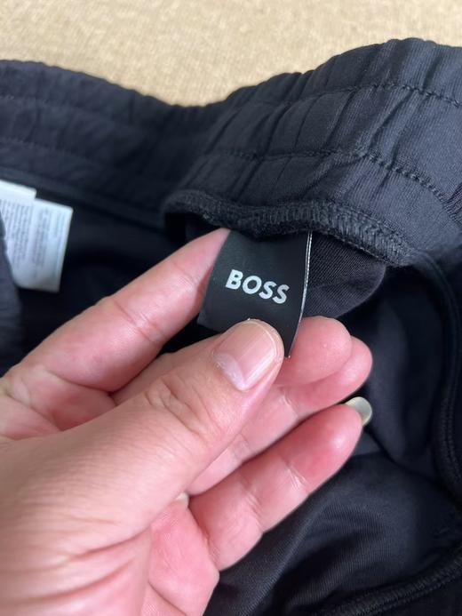 Hugo Boss 24新款卫裤 商品图5