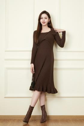 amadella 设计感甜美风针织连衣裙 19195