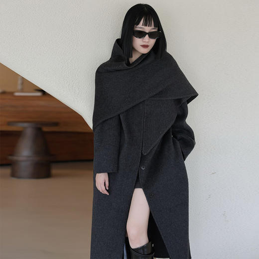 【顺丰包邮】12144洛诗琳高奢设计感时尚围巾骆驼绒毛呢大衣247528 商品图0