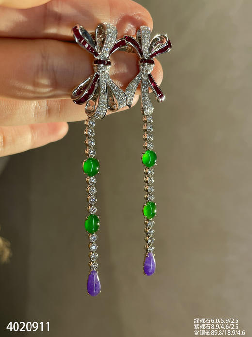 4020911 ，蛋面耳坠。具体价格微信咨询 商品图1