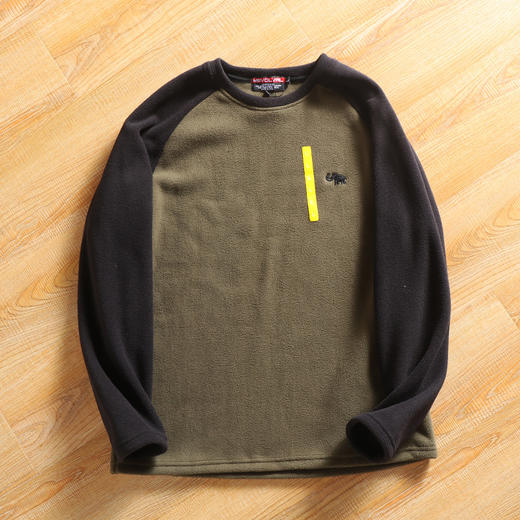 出口单！恒温科技面料!2024男女情侣撞色插肩袖摇粒绒加厚保暖圆领卫衣！（衣服上的彩色标是尺码标，可以撕下来） 商品图6