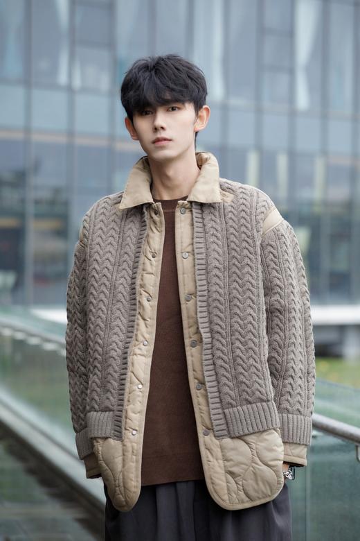 S345873444材质拼接棉服 商品图0