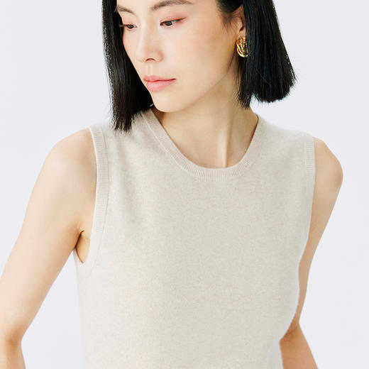 东黎 • 小山羊绒女士秋冬圆领无袖百搭背心 4795 商品图7