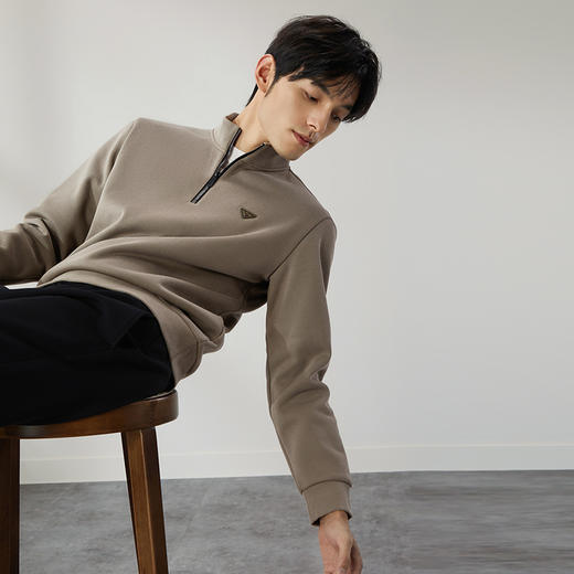 柒牌半拉链卫衣2024冬季新品时尚休闲中青年加绒保暖立领套头上衣	127W70590 商品图1