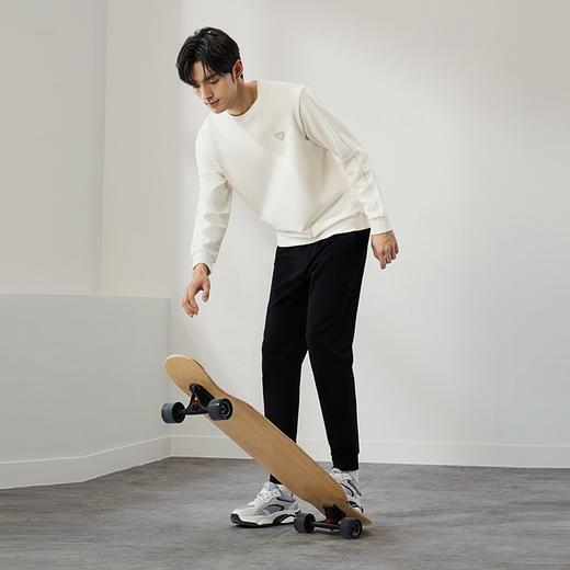 柒牌圆领肌理卫衣男2024秋季新款时尚潮流中青年休闲百搭套头上衣	127W70140 商品图3