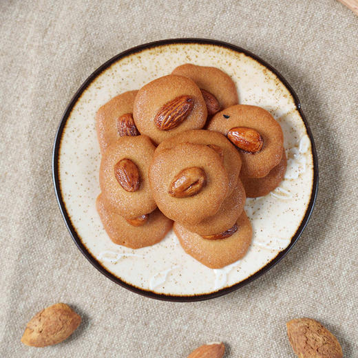 【澳禾礼】澳禾礼巴旦木可可脆130g 饱满见过蛋香浓郁节日送礼送父母朋友坚果礼盒装澳门特产港珠澳直发爆款产品澳门传统广式月饼 商品图1