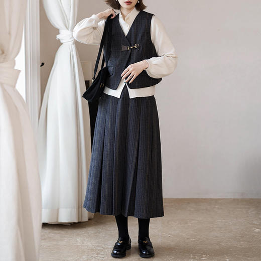 裁缝学苑AS366复古毛呢西装外套压褶半裙马甲套装纸样女装三件套样板 商品图5