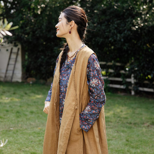 绽放886朵/冬季花边拼接无袖捏褶优雅v领天丝亚麻抗寒宽松棉服 商品图1