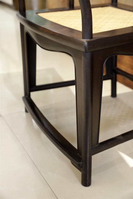 紫光檀藤面扇形官帽椅 商品图8