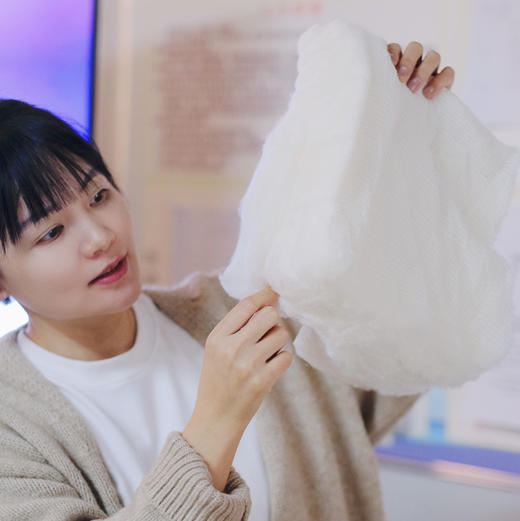 【换季必备】【奕虹新疆行】【正宗新疆棉花被】有着阳光味道的棉花被，采用南疆手采棉花，蓬松的纤维感，云朵般轻柔 商品图3