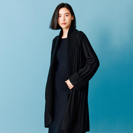 东黎 • 秀场同款 山羊绒女士秋冬清影简尚弧摆开衫 4109 商品图7